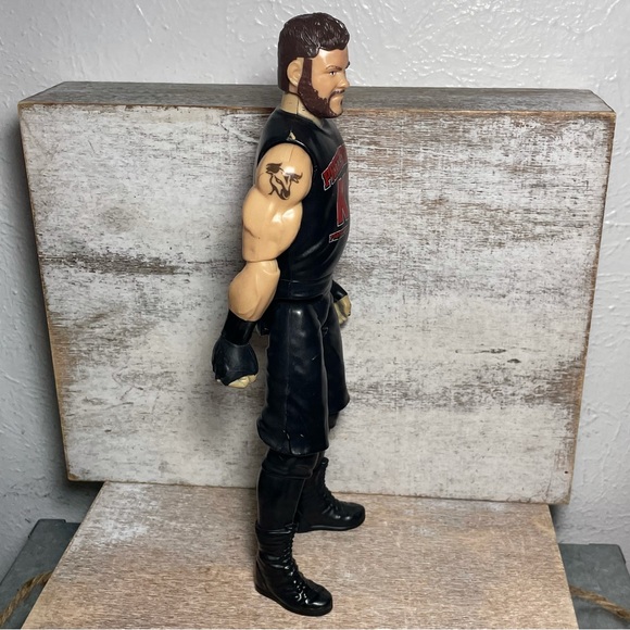 Mattel WWE Action Figures Kevin Owens 12" - Picture 4 of 16